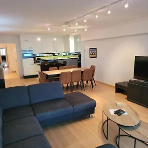 https://appartement-304-met-3-slaapkamers-frontaal-zeezicht.bruges-hotels.info